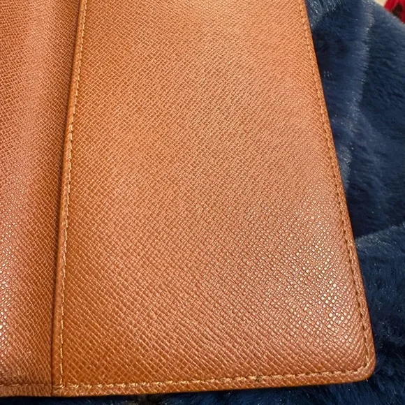 Louis Vuitton Vintage Tan Leather Wallet/ Cardholder - Picture 11 of 14